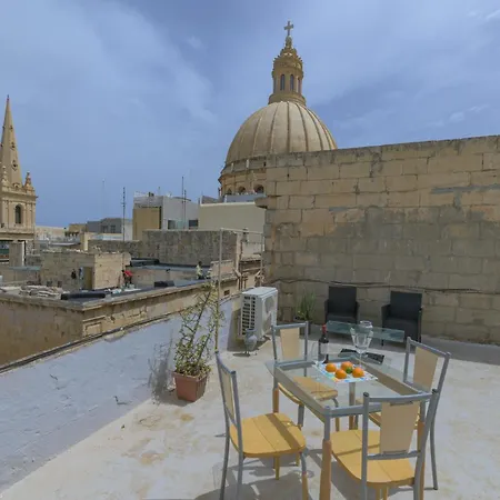 New 1 Bedroom In Centre With Terrace And Views * Valletta