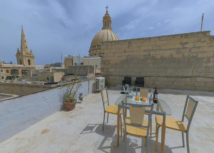 New 1 Bedroom Centre With Terrace And Views Valletta