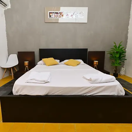 New 1 Bedroom Centre With Terrace And Views * Valletta