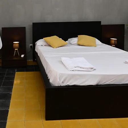 New 1 Bedroom Centre With Terrace And Views Apartmán Valletta