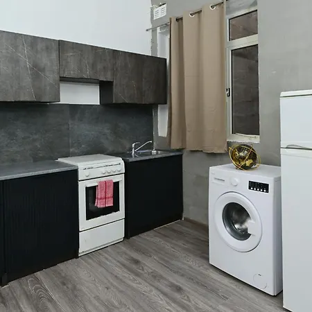 New 1 Bedroom Centre With Terrace And Views Apartmán Valletta