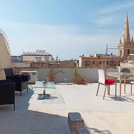 New 1 Bedroom Centre With Terrace And Views Apartamento