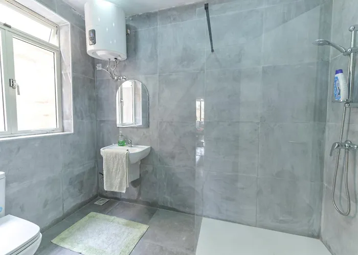 New 1 Bedroom Centre With Terrace And Views Διαμέρισμα