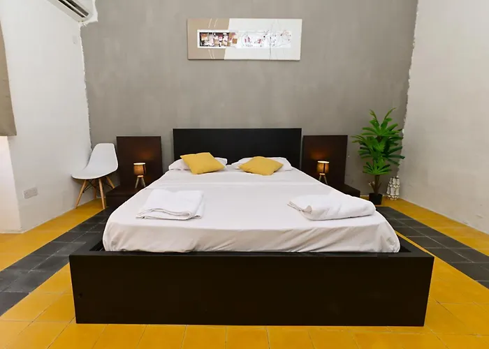 New 1 Bedroom Centre With Terrace And Views * Βαλέτα