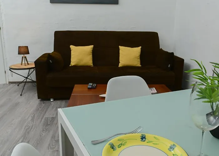 Διαμέρισμα New 1 Bedroom Centre With Terrace And Views Βαλέτα